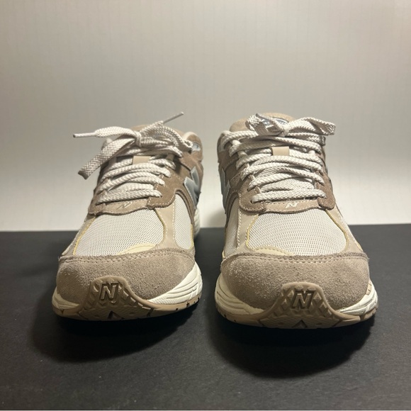 Size 10 - New Balance 2002R Low Driftwood - Picture 6 of 11